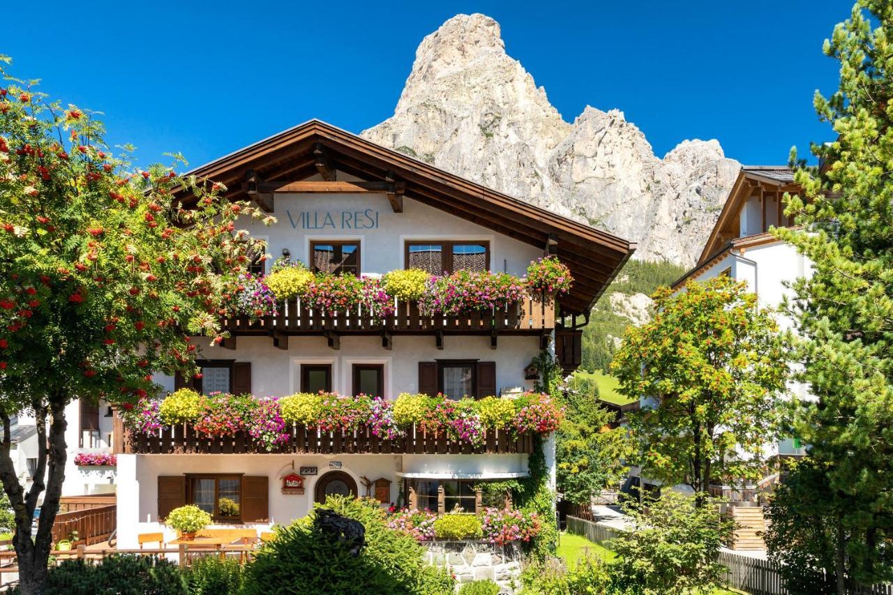 Villa Resi B&B コルヴァーラ・イン・バディーア エクステリア 写真