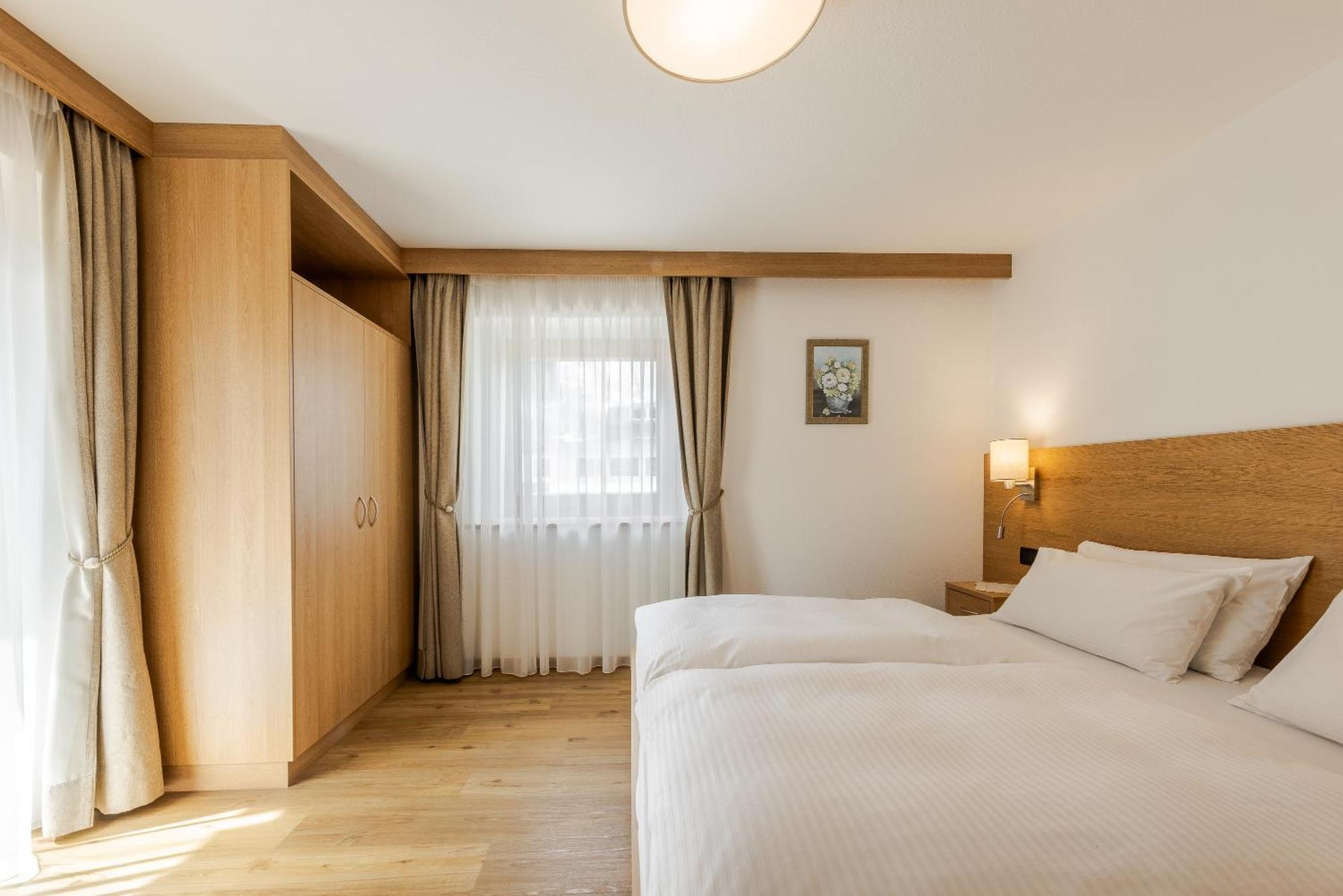 Villa Resi B&B コルヴァーラ・イン・バディーア エクステリア 写真