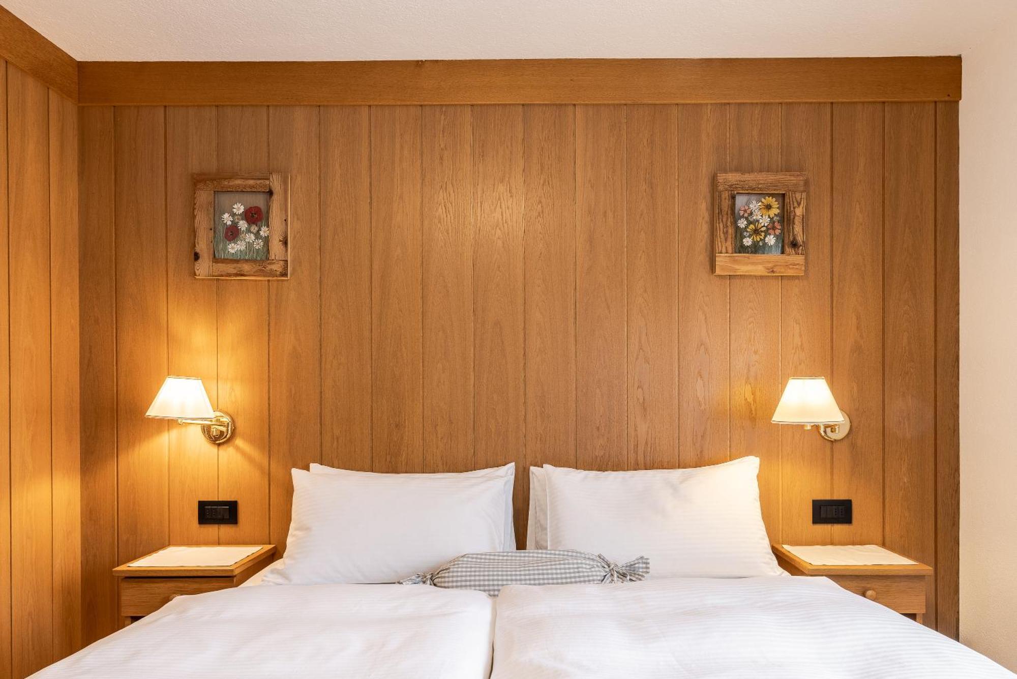 Villa Resi B&B コルヴァーラ・イン・バディーア エクステリア 写真
