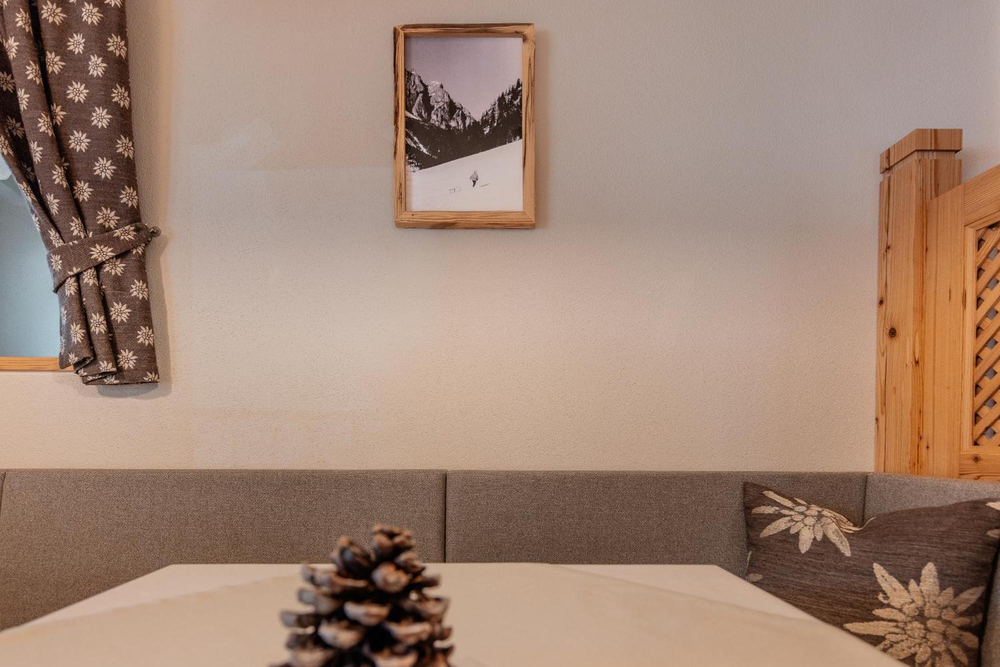 Villa Resi B&B コルヴァーラ・イン・バディーア エクステリア 写真